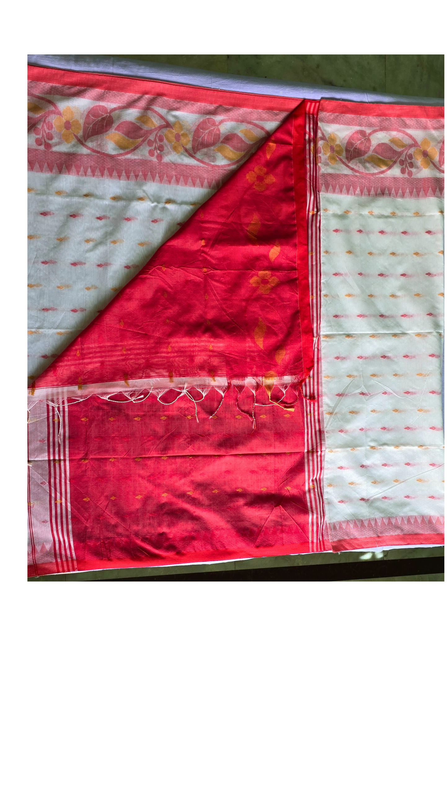 Iconic White & Red Bengali Handloom Saree with Floral Zari