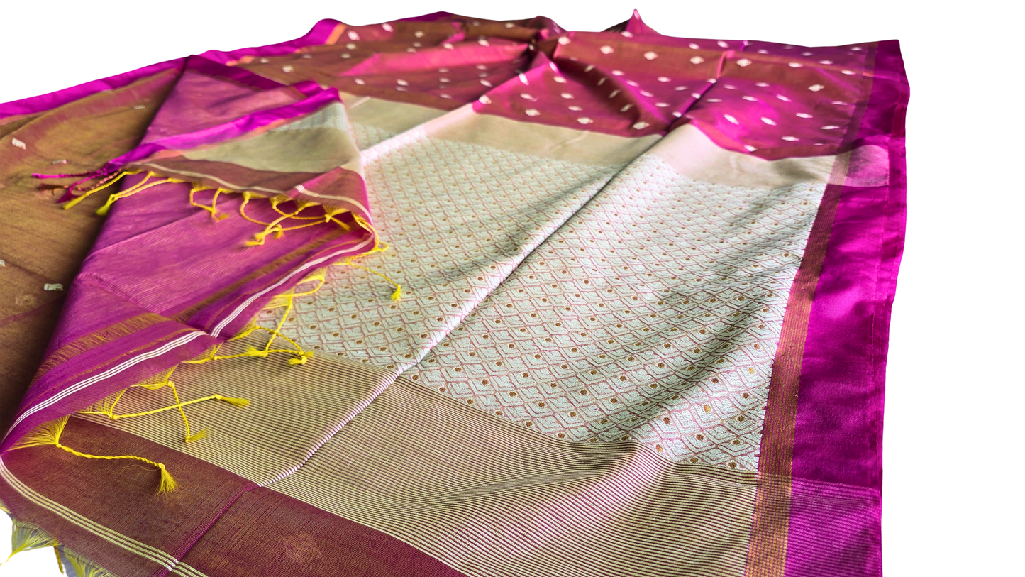 Magenta Baluchuri Handloom Saree with Intricate Pallu