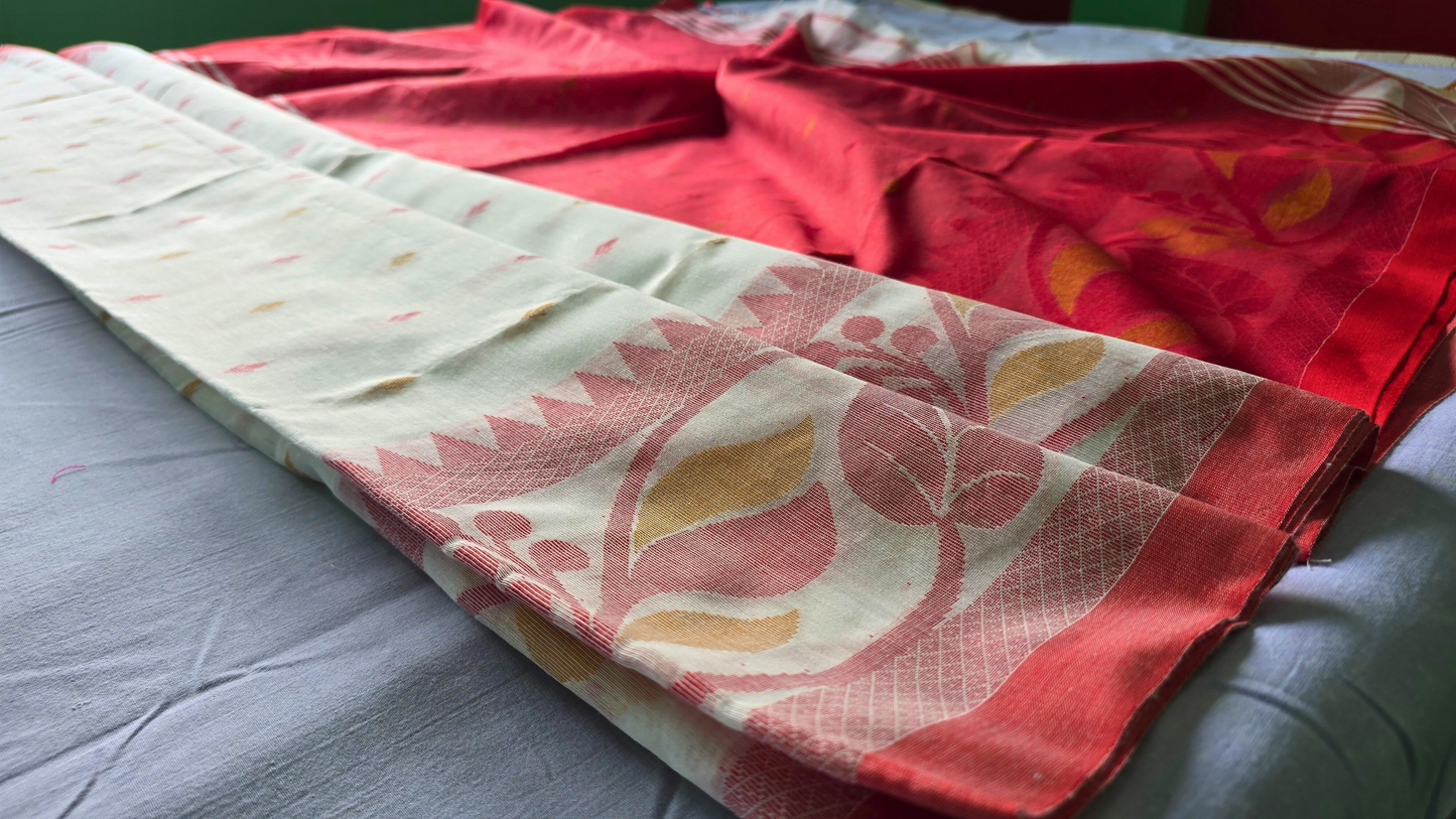 Iconic White & Red Bengali Handloom Saree with Floral Zari