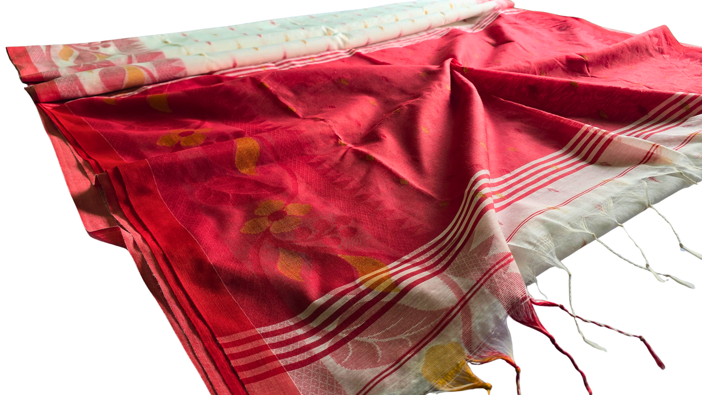 Iconic White & Red Bengali Handloom Saree with Floral Zari
